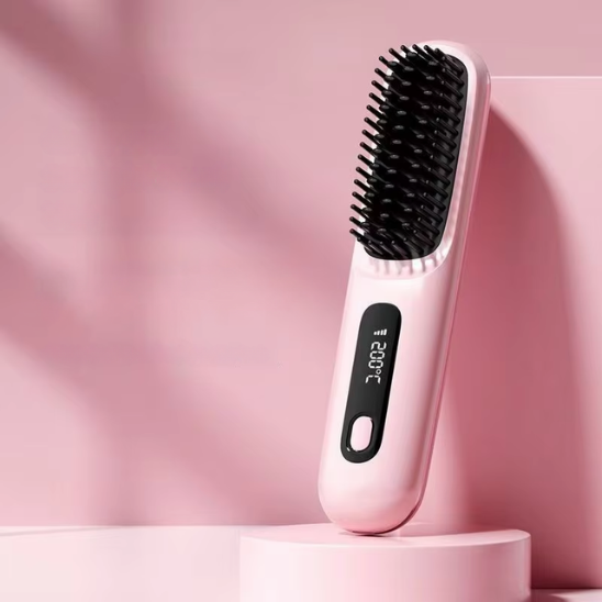 brosse chauffante lissante rose