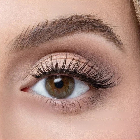 femme faux cils adhésifs lashmagic