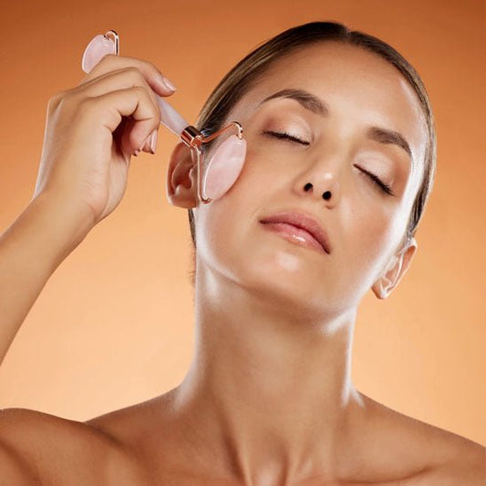 gua sha visage rouleau rose