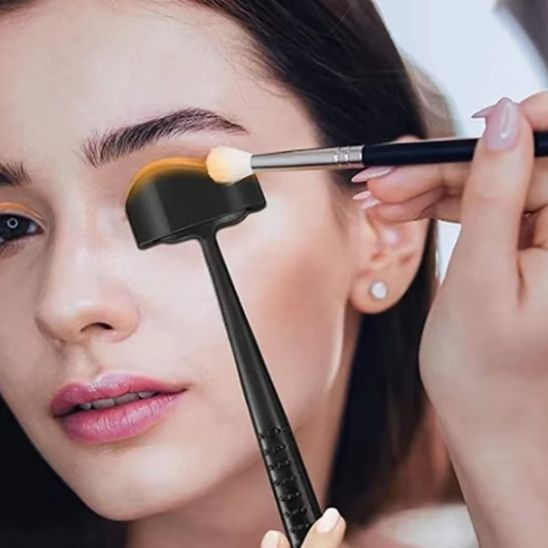pochoirs maquillage